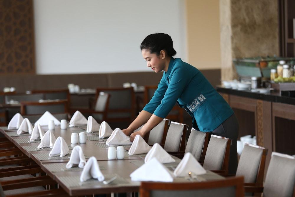 Hotel Santika Gresik المظهر الخارجي الصورة