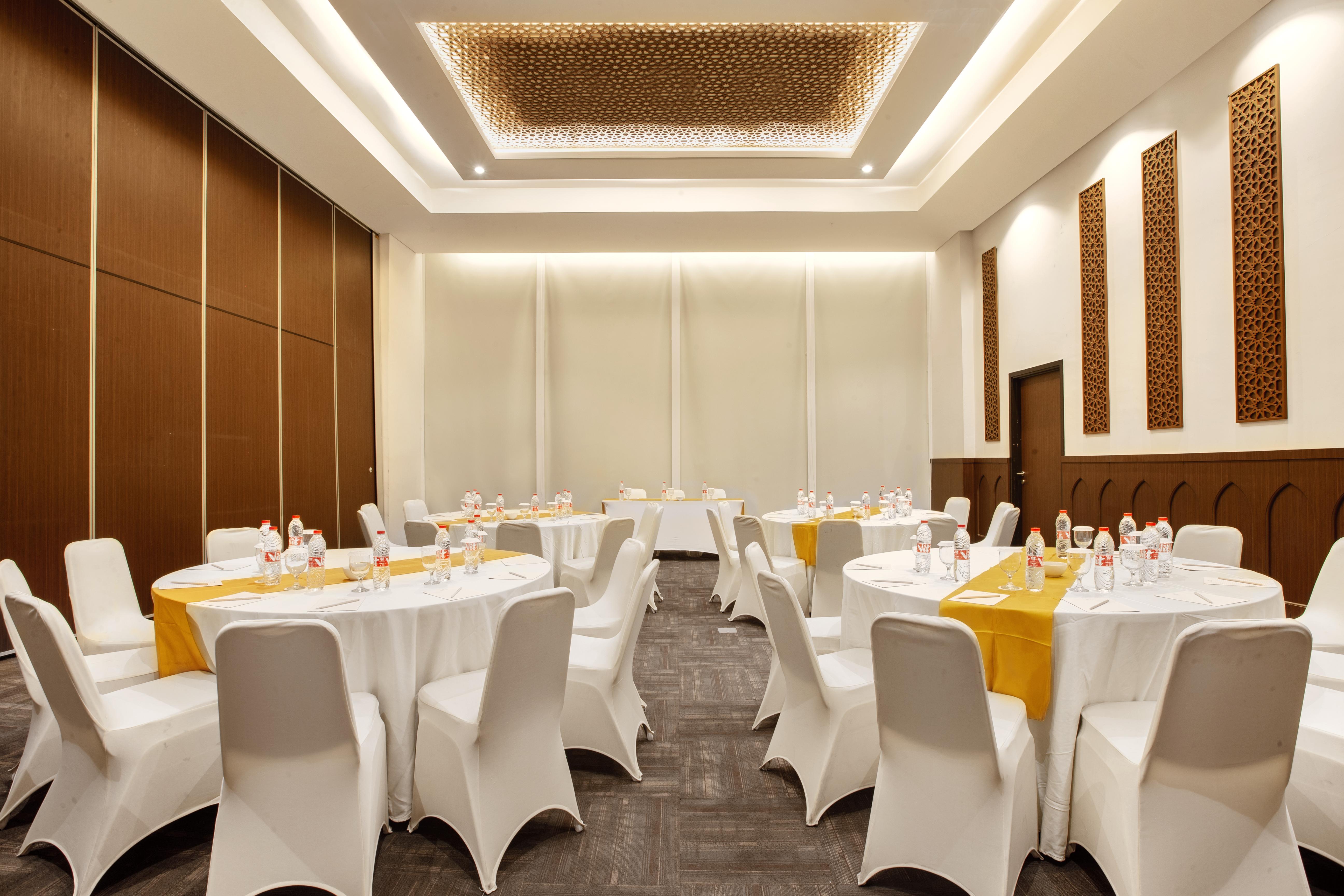 Hotel Santika Gresik المظهر الخارجي الصورة